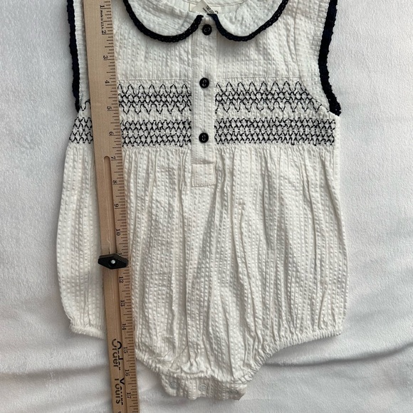 Viverano Organics Robin Seersucker Smocked Bubble Romper Baby Girl 12/18M Ivory - Picture 4 of 7